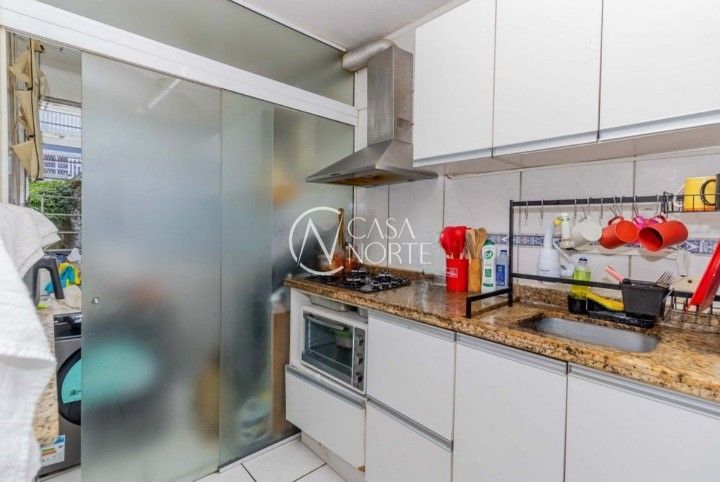 Apartamento à venda com 2 quartos, 52m², 1 vaga, Rua Carlos Pessoa de Brum no bairro Santo Antônio em Porto Alegre