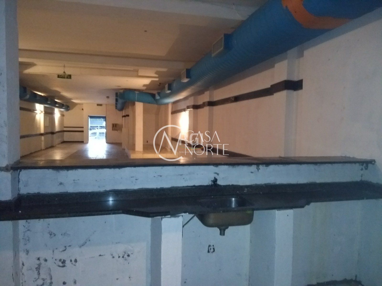 Loja à venda , 244m², Avenida Venancio Aires no bairro Farroupilha em Porto Alegre