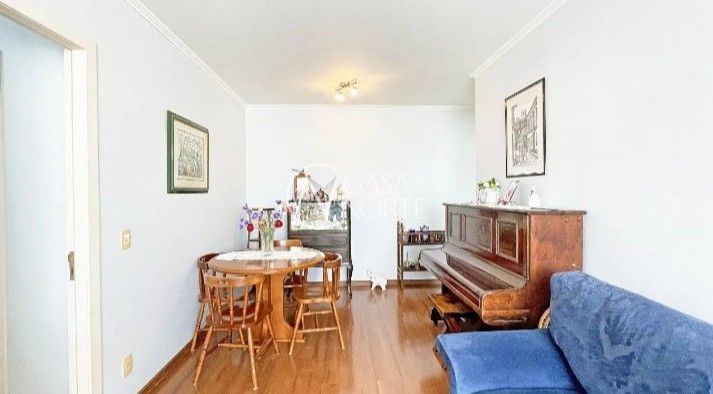 Apartamento à venda com 3 quartos, 75m², 1 suíte, 1 vaga, Rua São Francisco no bairro Santana em Porto Alegre