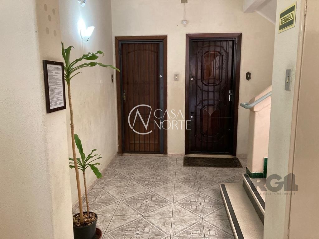 Apartamento à venda com 3 quartos, 107m², 2 suítes, Avenida Cristóvão Colombo no bairro Floresta em Porto Alegre