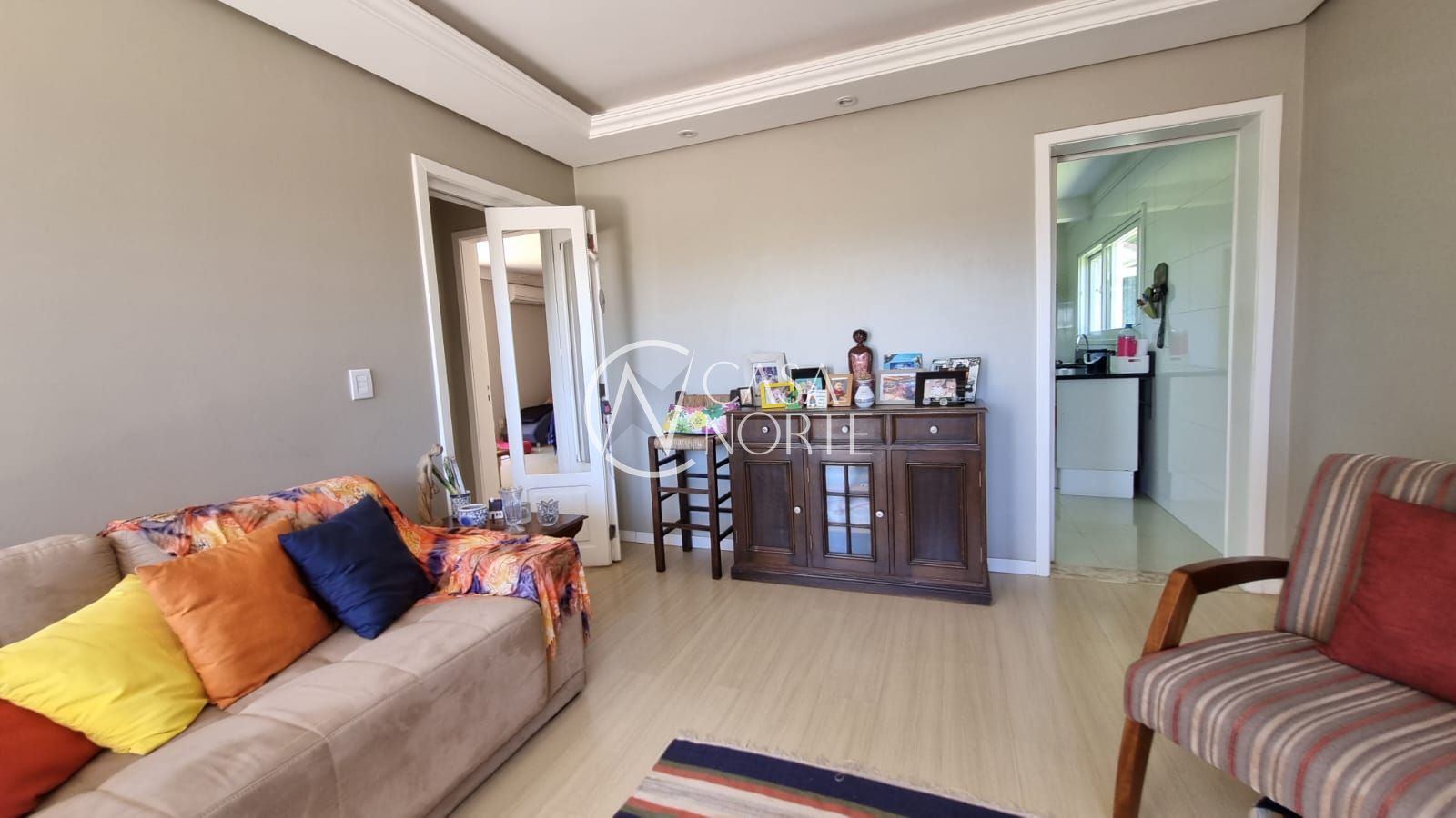 Casa à venda com 2 quartos, 163m², 1 suíte, 1 vaga, Rua Doutor Breno Dias de Castro no bairro Partenon em Porto Alegre