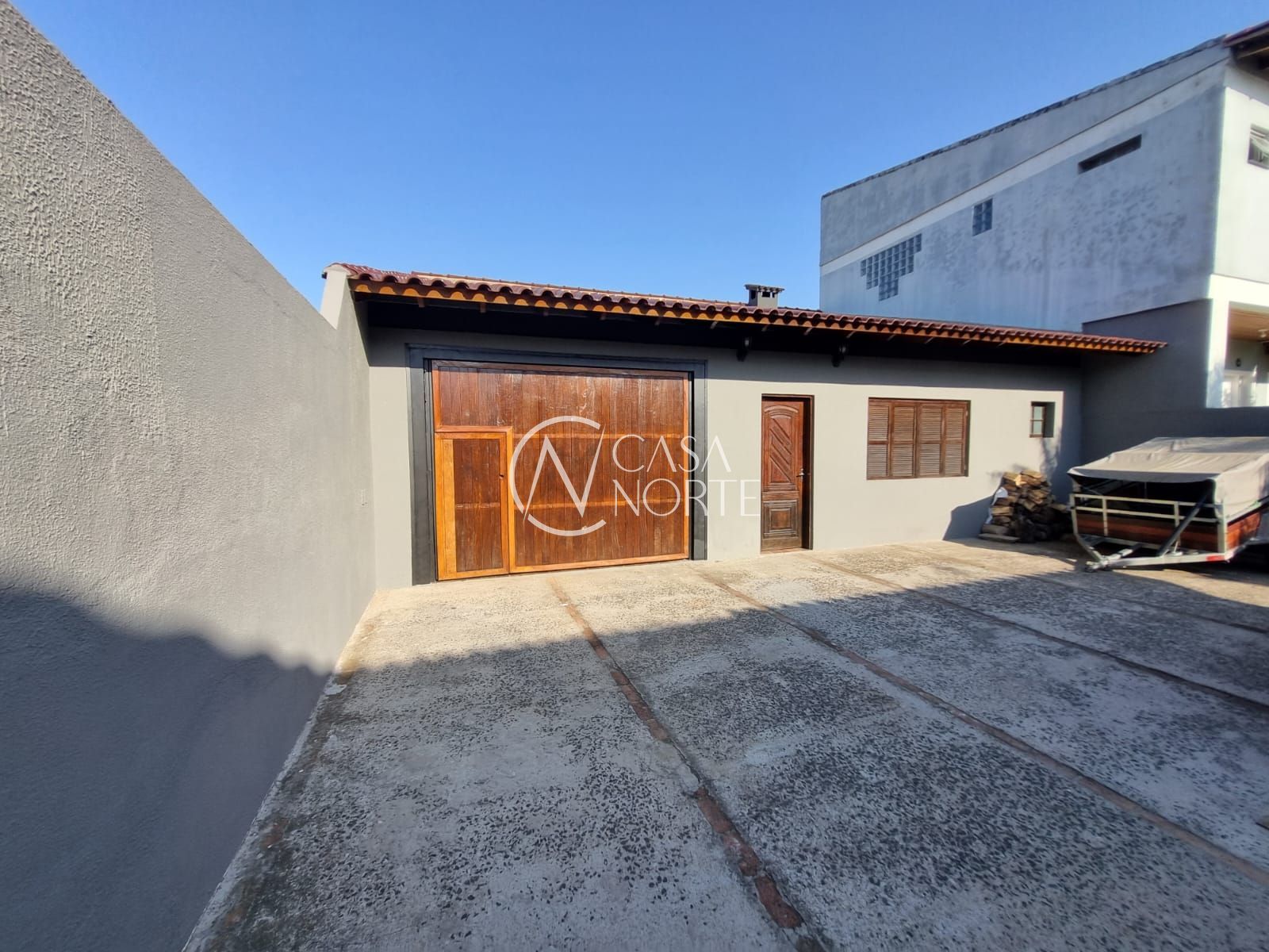 Casa à venda com 4 quartos, 177m², 1 suíte, 2 vagas, Rua Doutor Pereira da Cunha no bairro Partenon em Porto Alegre
