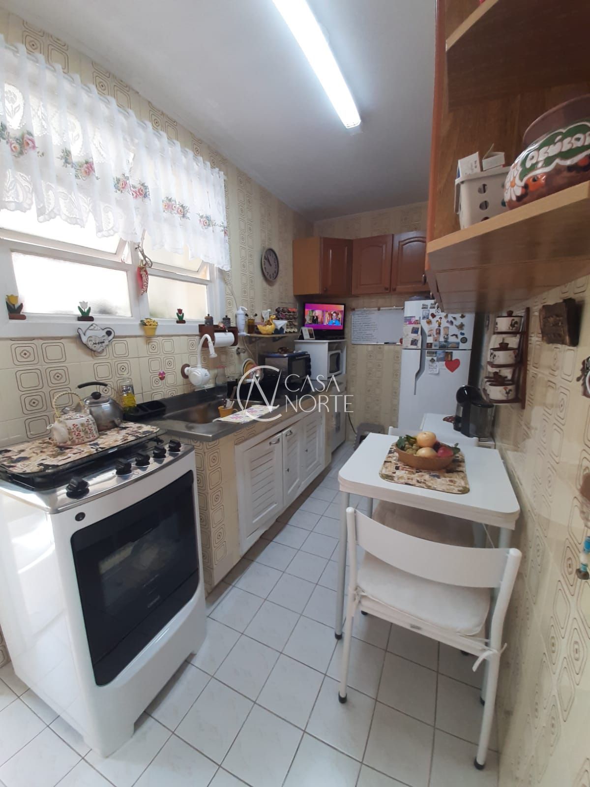 Apartamento à venda com 2 quartos, 74m², 1 vaga, Rua Veador Porto no bairro Santana em Porto Alegre