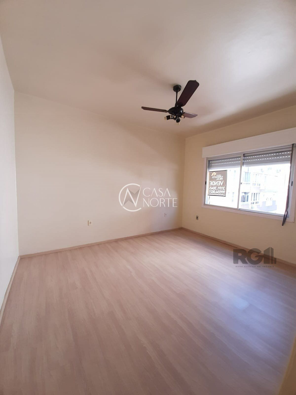 Apartamento à venda com 2 quartos, 65m², Rua Uruguaiana no bairro Menino Deus em Porto Alegre