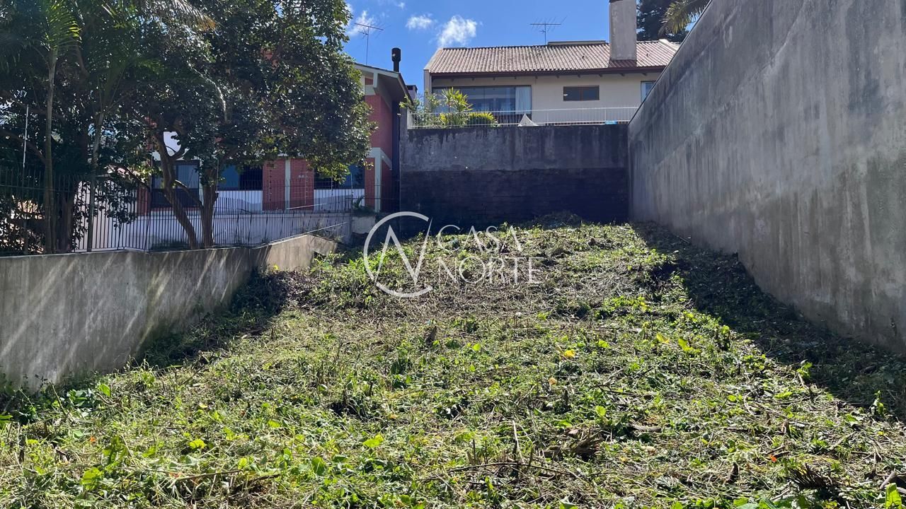 Terreno à venda  com 300m², Avenida Engenheiro Alfredo Correa Daudt no bairro Boa Vista em Porto Alegre