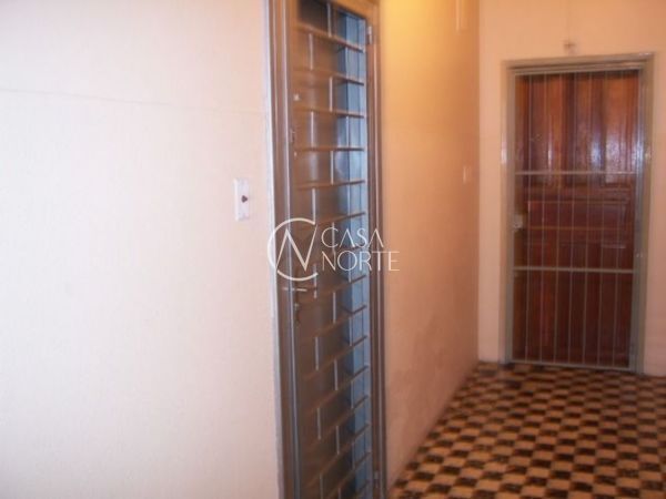 Apartamento à venda com 1 quarto, 28m², Avenida Farrapos no bairro Floresta em Porto Alegre