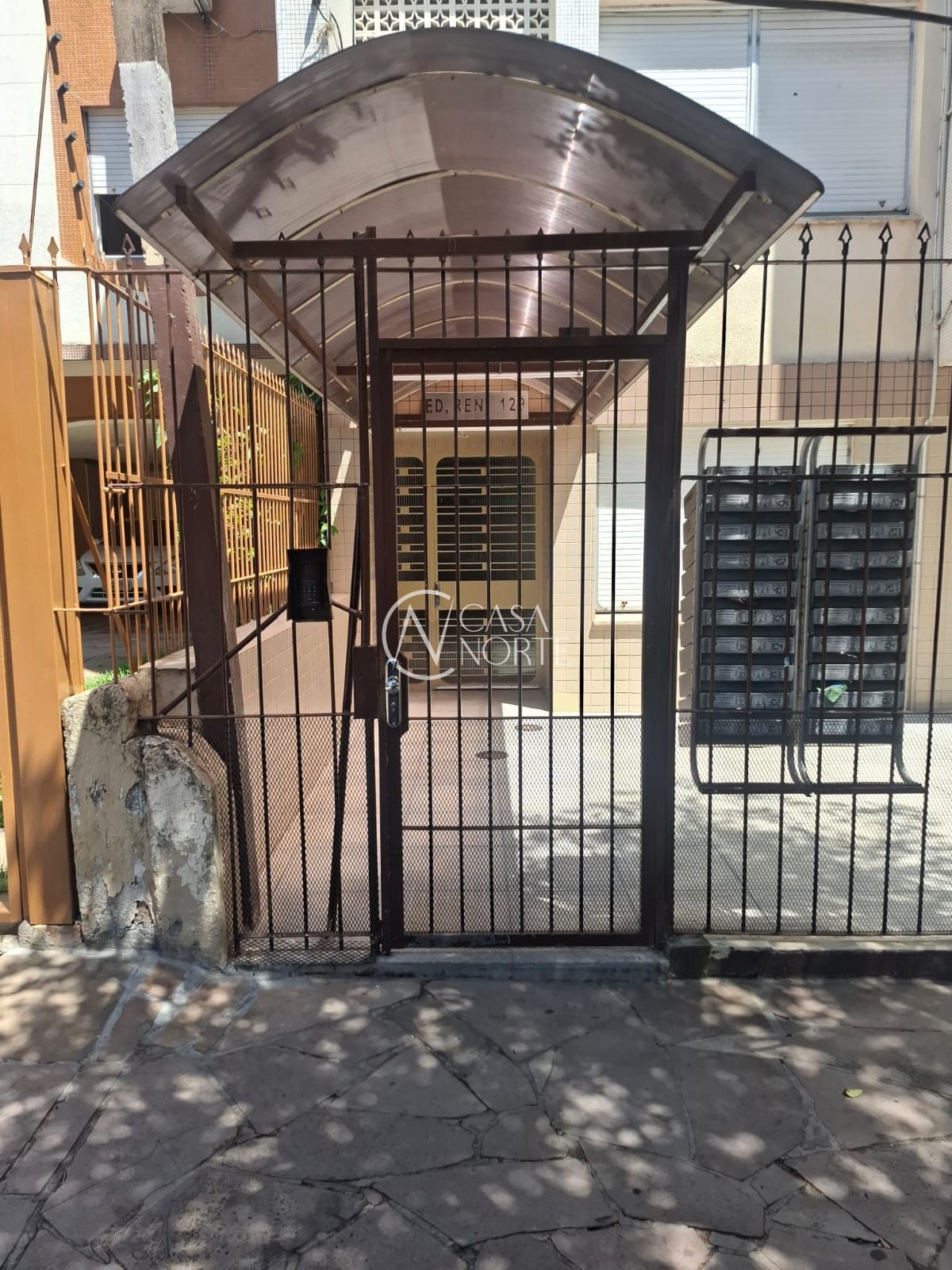 Kitnet à venda com 1 quarto, 30m², Rua Luiz Manoel no bairro Santana em Porto Alegre