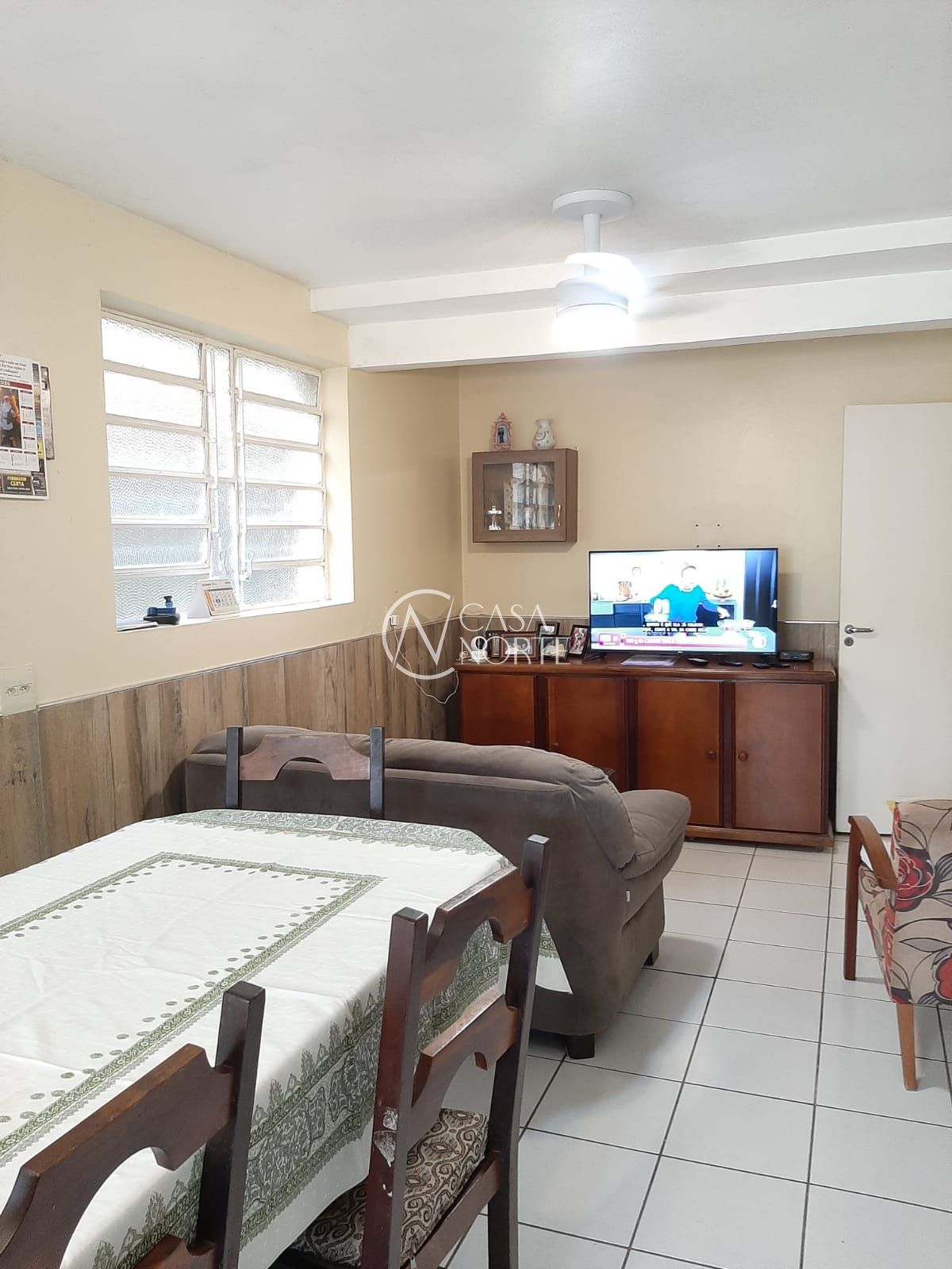 Casa à venda com 4 quartos, 247m², 3 suítes, 2 vagas, Rua Octávio de Souza no bairro Nonoai em Porto Alegre