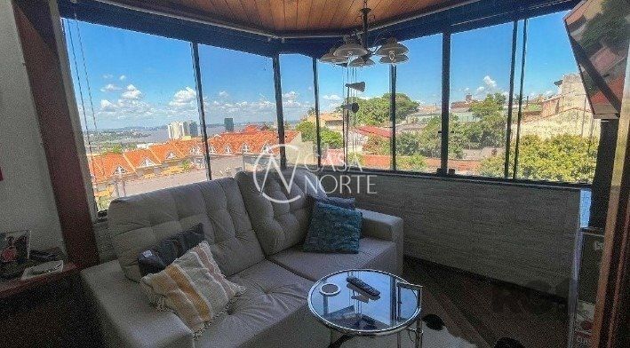 Cobertura à venda com 1 quarto, 111m², 1 suíte, Avenida Jacuí no bairro Cristal em Porto Alegre