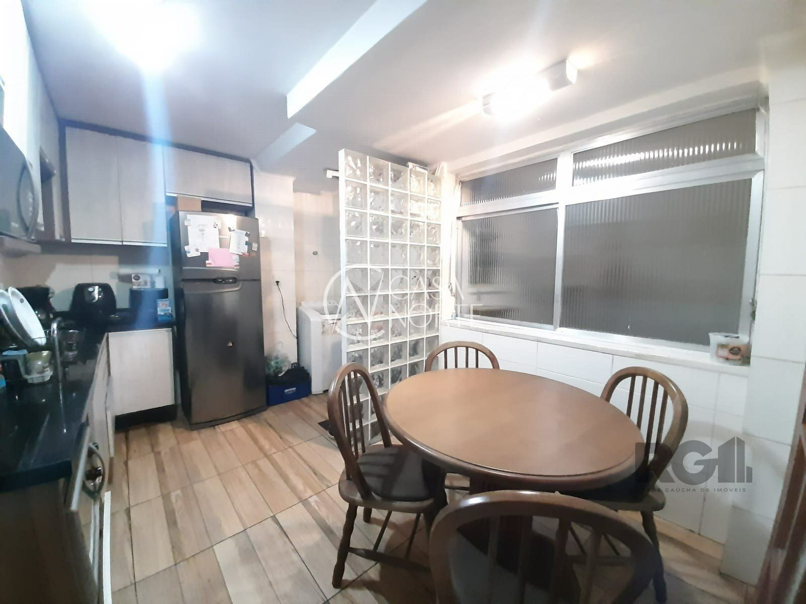 Apartamento à venda com 2 quartos, 63m², Rua Fagundes Varela no bairro Santo Antônio em Porto Alegre