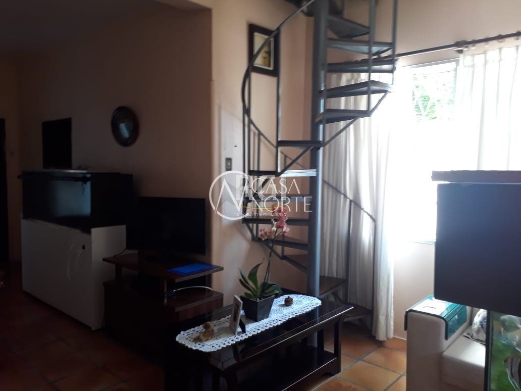 Casa à venda com 3 quartos, 200m², 1 suíte, 1 vaga, Rua Livramento no bairro Santana em Porto Alegre