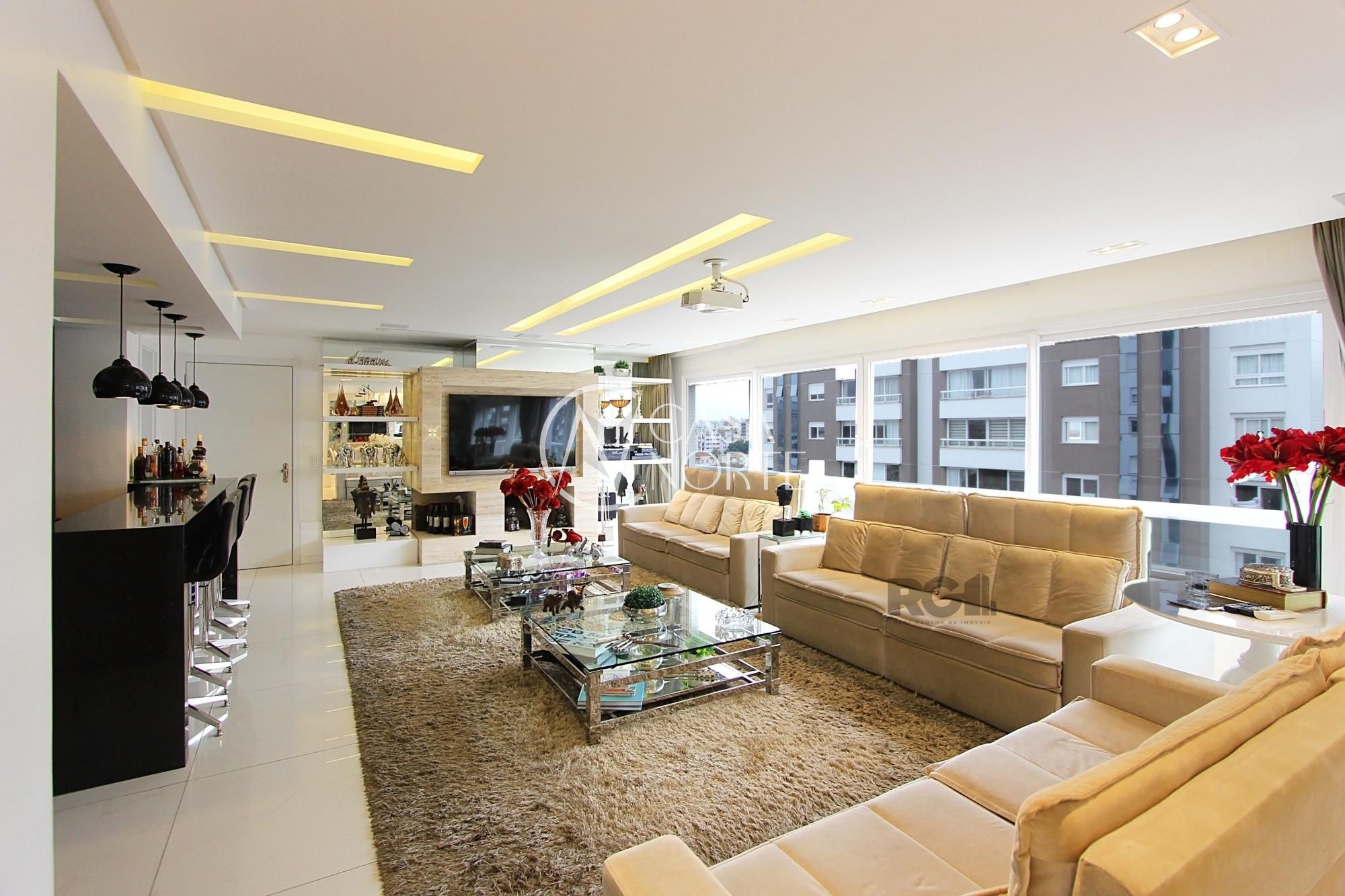 Apartamento à venda com 3 quartos, 159m², 3 suítes, 3 vagas, Rua Dona Augusta no bairro Menino Deus em Porto Alegre