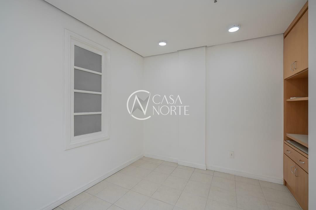 Sala Comercial à venda com 3 quartos, 60m², 1 vaga, Avenida Carlos Gomes no bairro Boa Vista em Porto Alegre