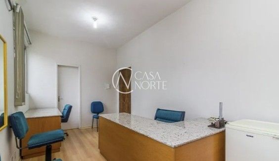 Sala Comercial à venda com 1 quarto, 20m², Avenida Cristóvão Colombo no bairro Floresta em Porto Alegre