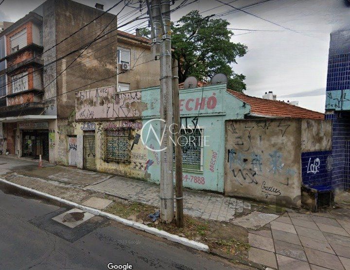 Casa à venda com 3 quartos, 200m², Avenida Bento Gonçalves no bairro Partenon em Porto Alegre