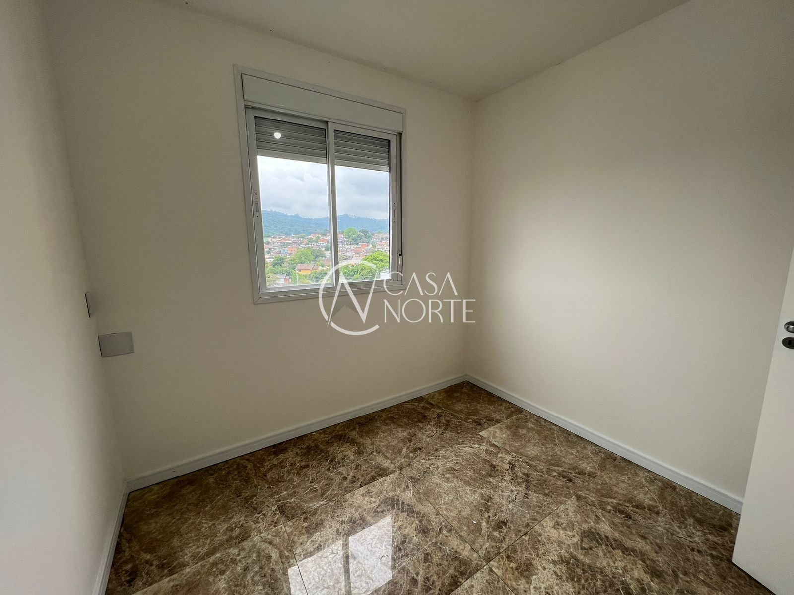 Apartamento à venda com 2 quartos, 56m², 1 suíte, 1 vaga, Avenida Cavalhada no bairro Cavalhada em Porto Alegre