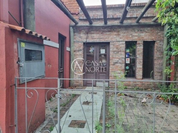 Terreno à venda  com 580m², Rua Carlos Trein Filho no bairro Auxiliadora em Porto Alegre