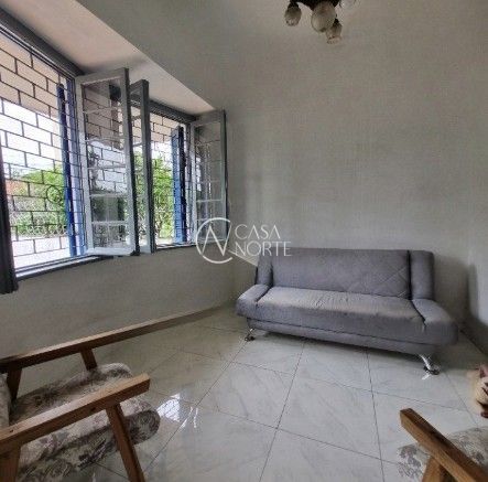 Casa à venda com 3 quartos, 100m², 1 suíte, 1 vaga, Rua Gonçalves Ledo no bairro Partenon em Porto Alegre