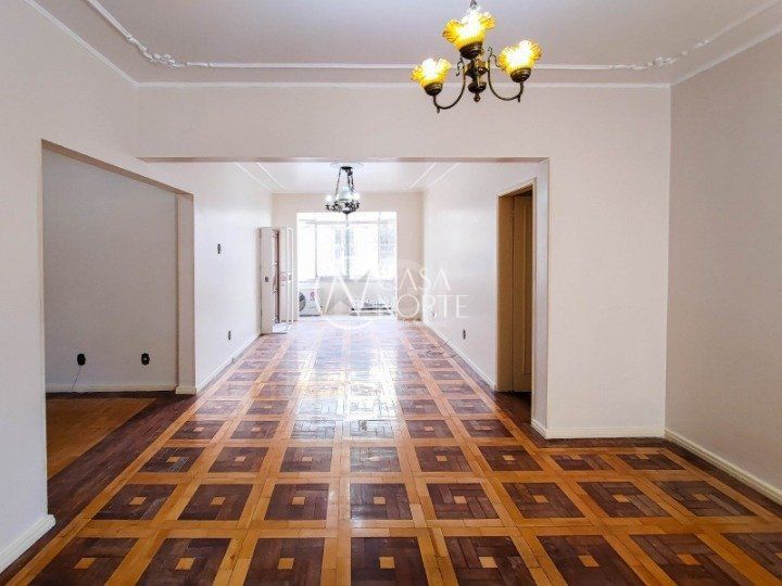 Apartamento à venda com 3 quartos, 142m², Rua Augusto Pestana no bairro Santana em Porto Alegre