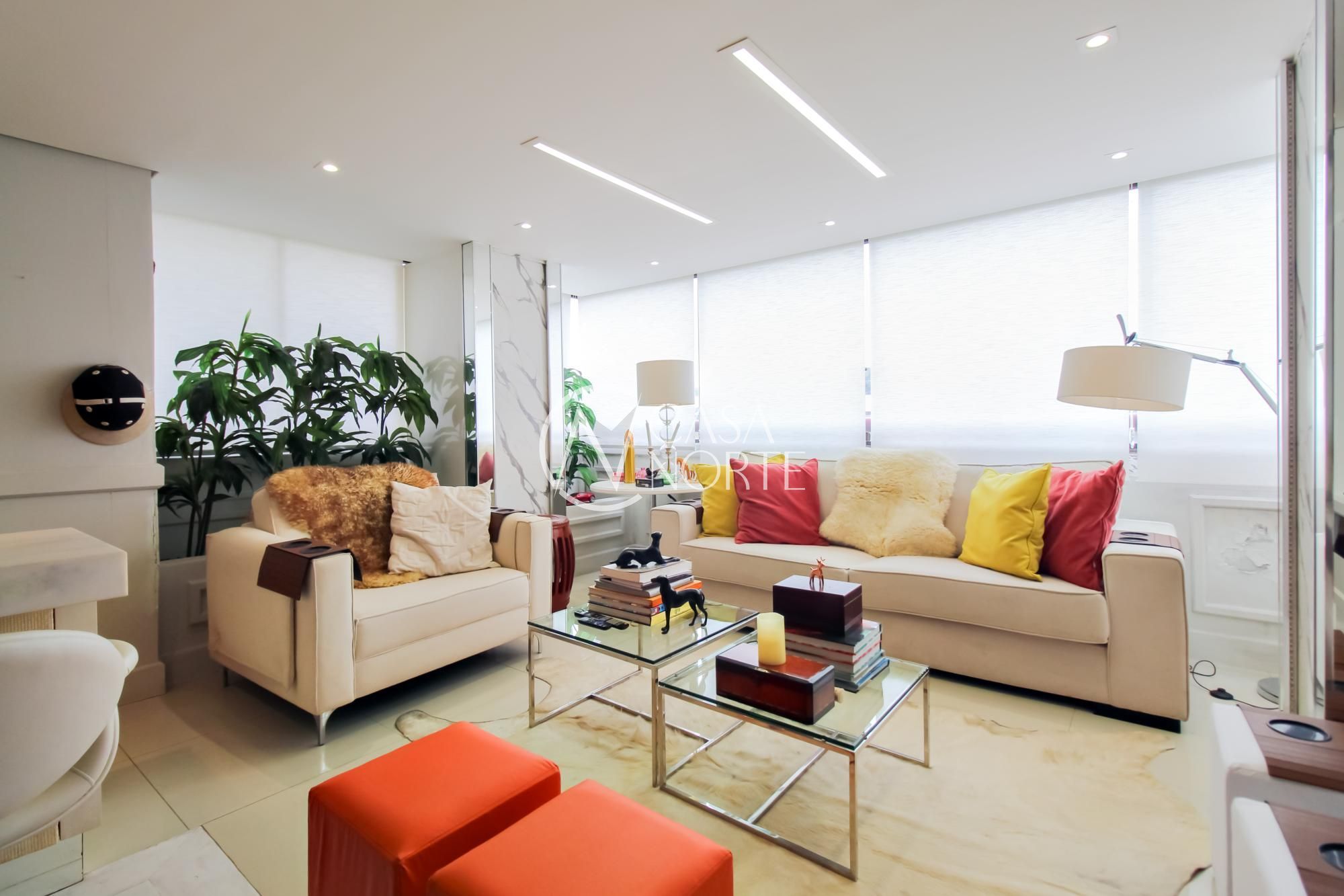 Apartamento à venda com 3 quartos, 152m², 1 suíte, 2 vagas, Rua Barão do Guaíba no bairro Menino Deus em Porto Alegre