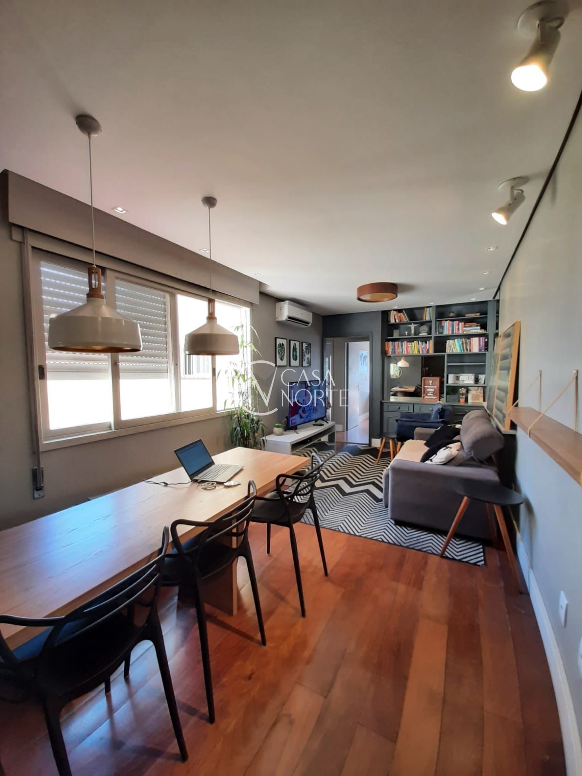 Cobertura à venda com 3 quartos, 186m², 1 vaga, Rua Doutor Eduardo Chartier no bairro Higienópolis em Porto Alegre