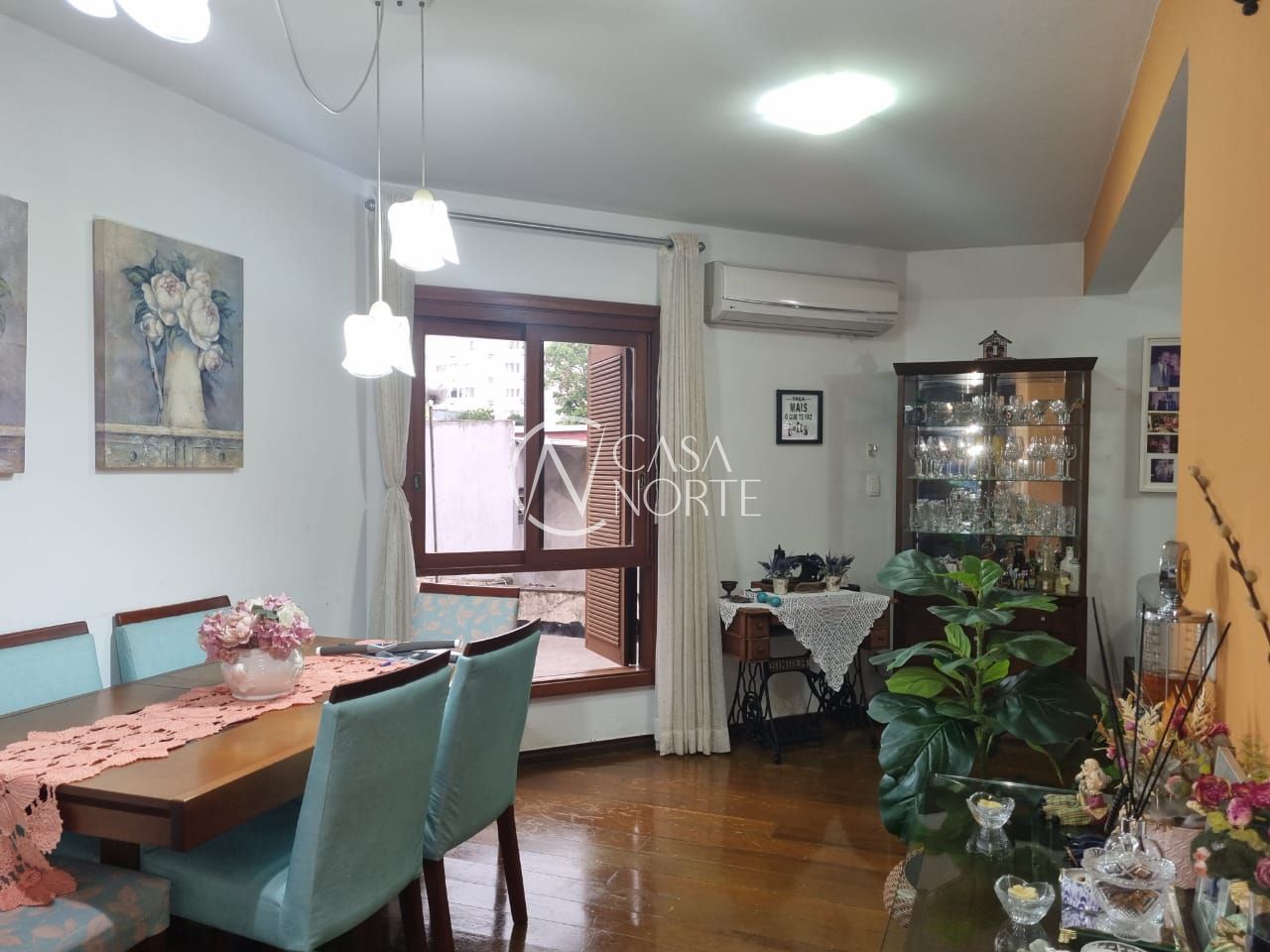 Apartamento à venda com 3 quartos, 109m², 1 suíte, 2 vagas, Rua Veador Porto no bairro Santana em Porto Alegre