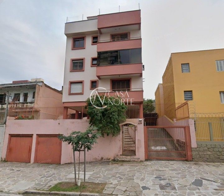 Cobertura à venda com 2 quartos, 121m², 1 vaga, Rua Monsenhor Veras no bairro Santana em Porto Alegre