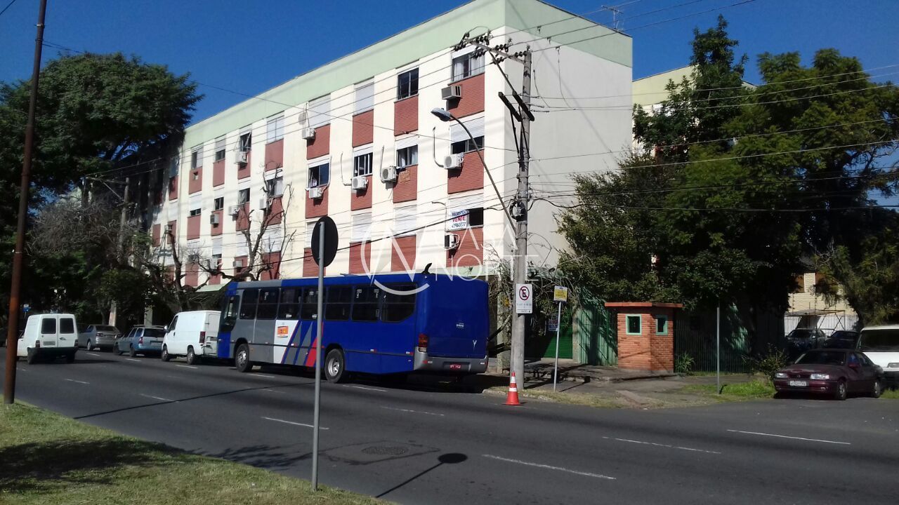 Apartamento à venda com 2 quartos, 56m², Avenida Ipiranga no bairro Partenon em Porto Alegre