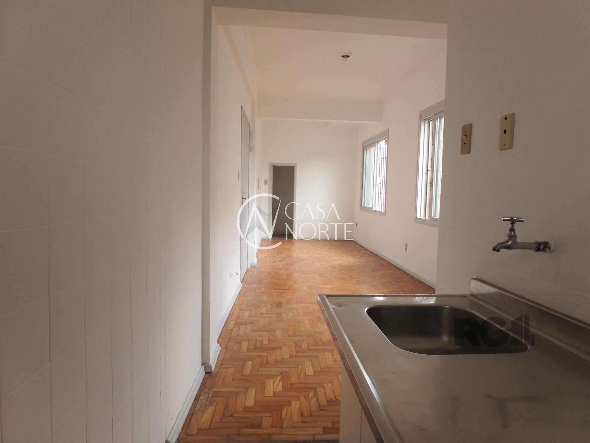 Kitnet à venda , 29m², Rua Rocha Pombo no bairro Partenon em Porto Alegre