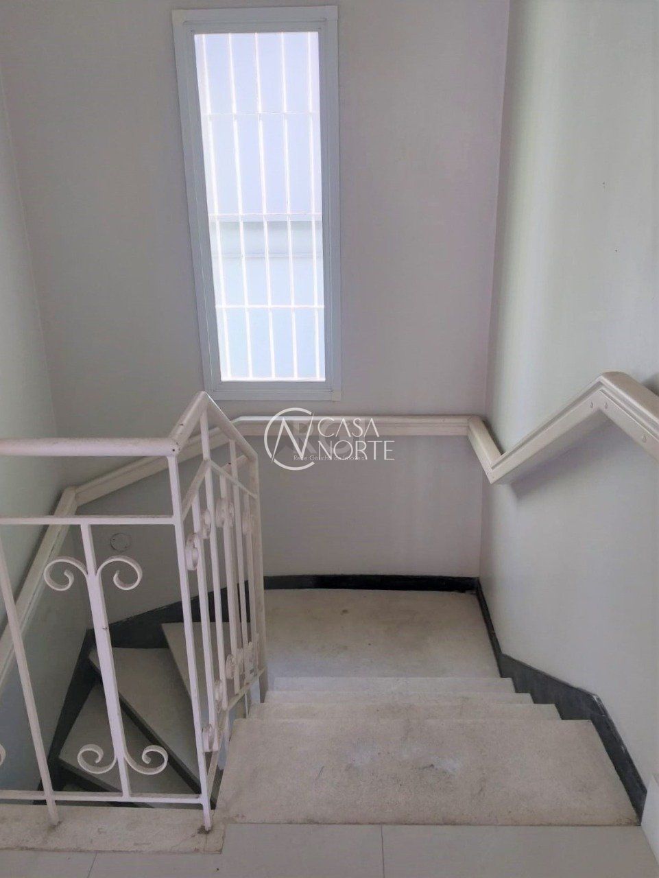 Casa Comercial à venda , 250m², 10 vagas, Rua Coronel Aparício Borges no bairro Partenon em Porto Alegre