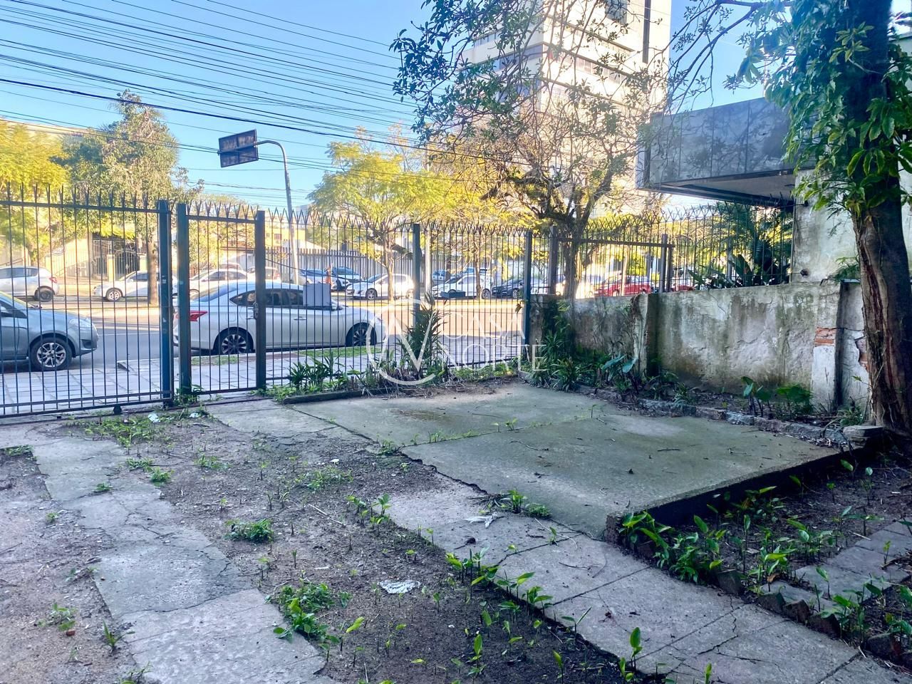 Casa Comercial à venda com 2 quartos, 150m², 2 vagas, Avenida Princesa Isabel no bairro Santana em Porto Alegre