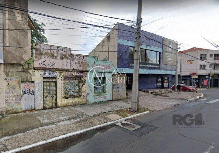 Casa à venda com 3 quartos, 200m², Avenida Bento Gonçalves no bairro Partenon em Porto Alegre