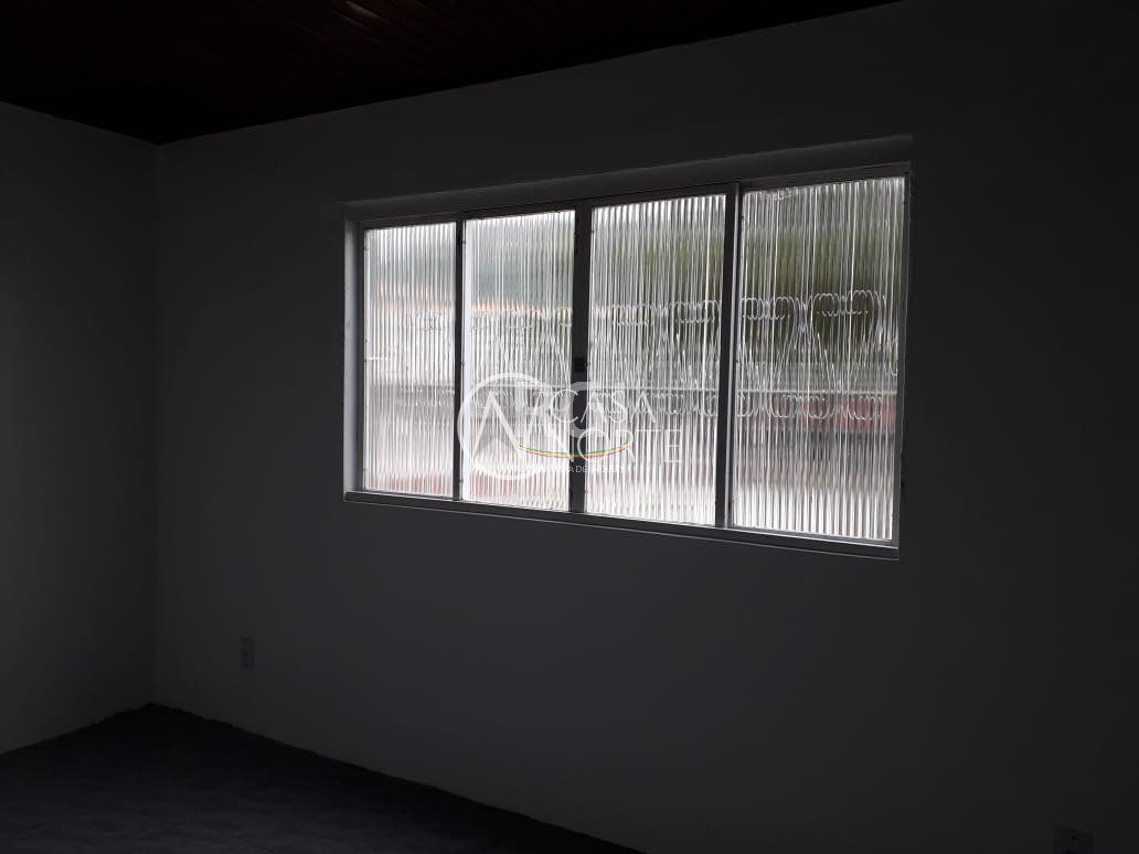 Casa à venda com 3 quartos, 91m², 3 vagas, Rua Luis Lederman no bairro Morro Santana em Porto Alegre