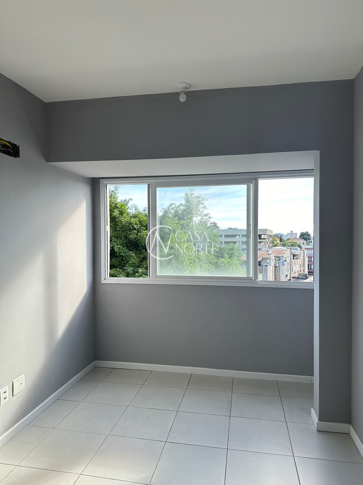 Apartamento à venda com 1 quarto, 36m², 1 vaga, Rua Fagundes Varela no bairro Santo Antônio em Porto Alegre