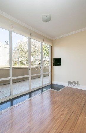 Apartamento à venda com 2 quartos, 151m², 1 suíte, 2 vagas, Rua Veríssimo Rosa - de 501/502 ao Fim no bairro Jardim Botânico em Porto Alegre