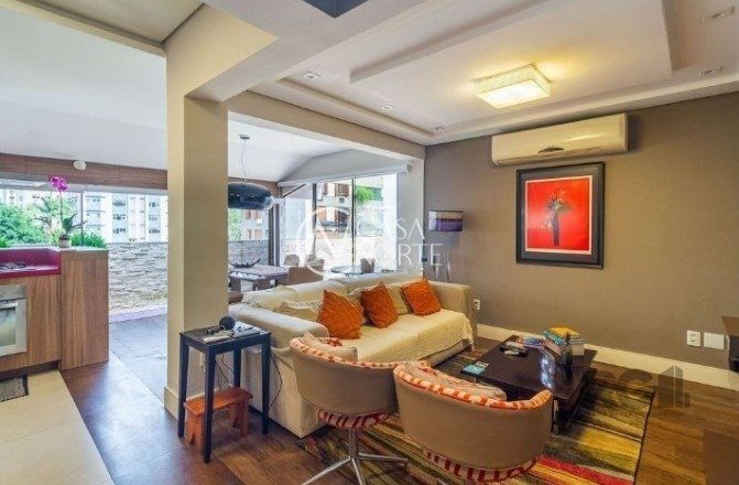 Cobertura à venda com 2 quartos, 111m², 1 suíte, 1 vaga, Avenida Guaporé no bairro Petrópolis em Porto Alegre