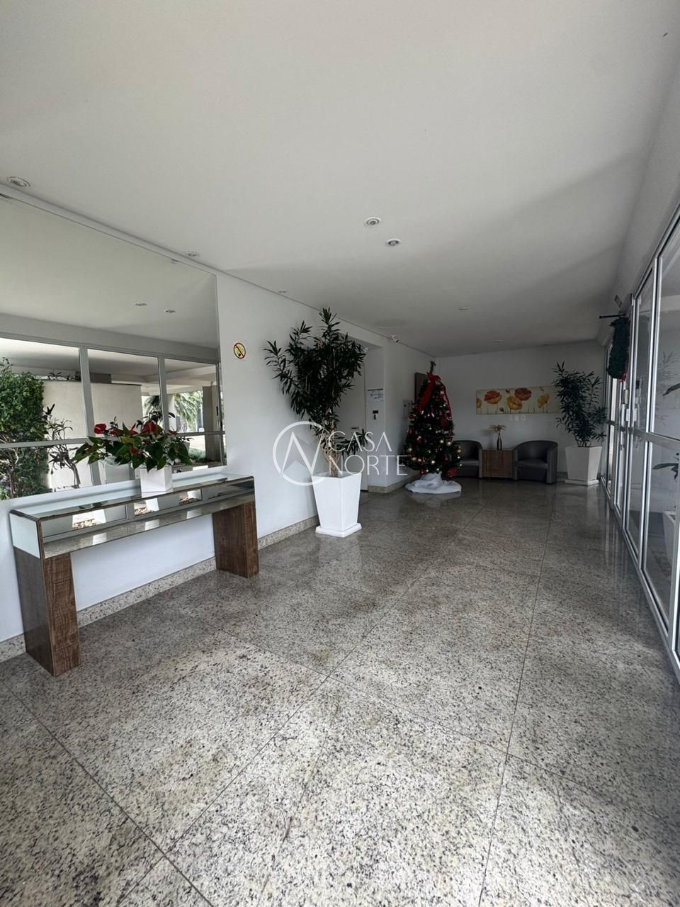 Apartamento à venda com 3 quartos, 101m², 3 suítes, 2 vagas, Avenida Mariland no bairro Auxiliadora em Porto Alegre