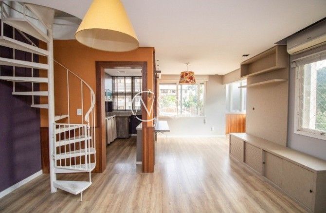 Cobertura à venda com 2 quartos, 85m², 1 suíte, 1 vaga, Rua Guilherme Alves no bairro Petrópolis em Porto Alegre