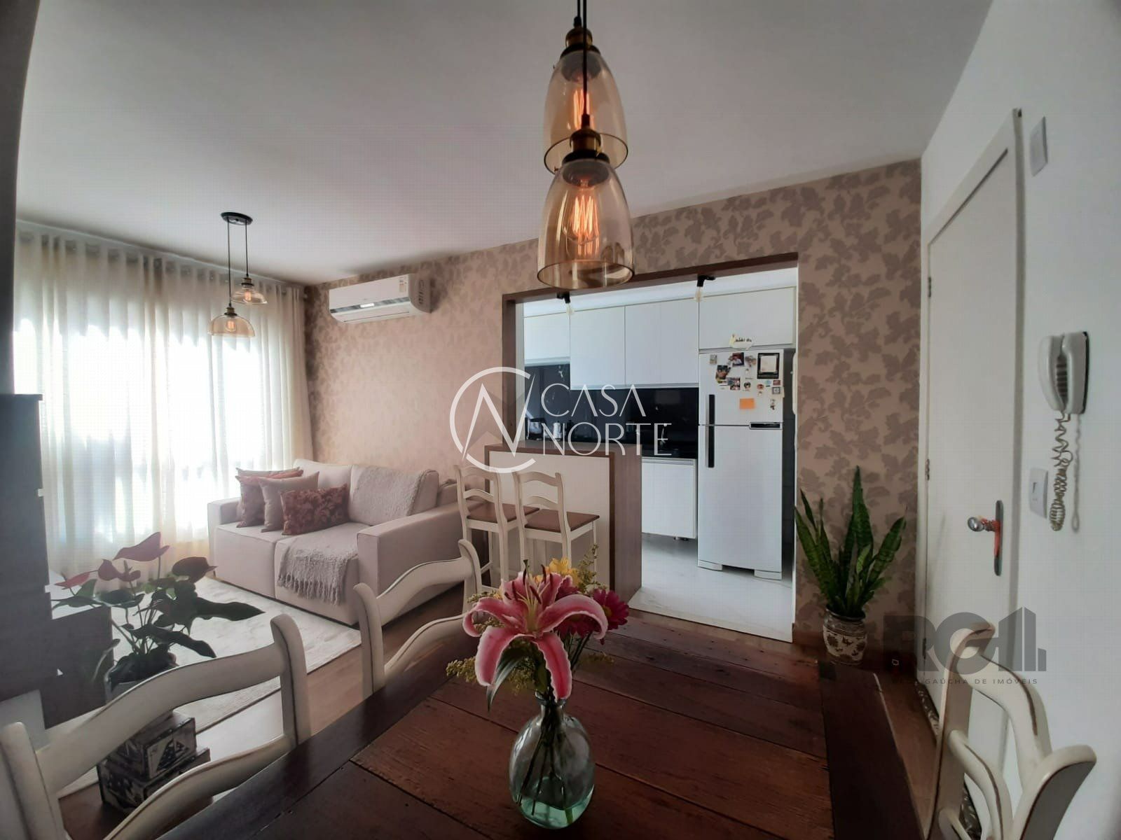 Apartamento à venda com 2 quartos, 58m², 1 suíte, 1 vaga, Travessa Alexandrino de Alencar no bairro Azenha em Porto Alegre