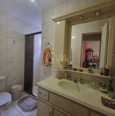 Apartamento à venda com 2 quartos, 74m², Rua Sarmento Leite no bairro Centro Histórico em Porto Alegre