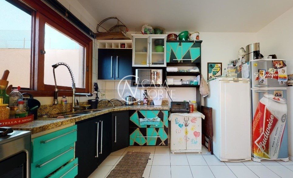 Casa de Condomínio à venda com 3 quartos, 144m², 1 suíte, 2 vagas, Estrada João Vedana no bairro Cavalhada em Porto Alegre