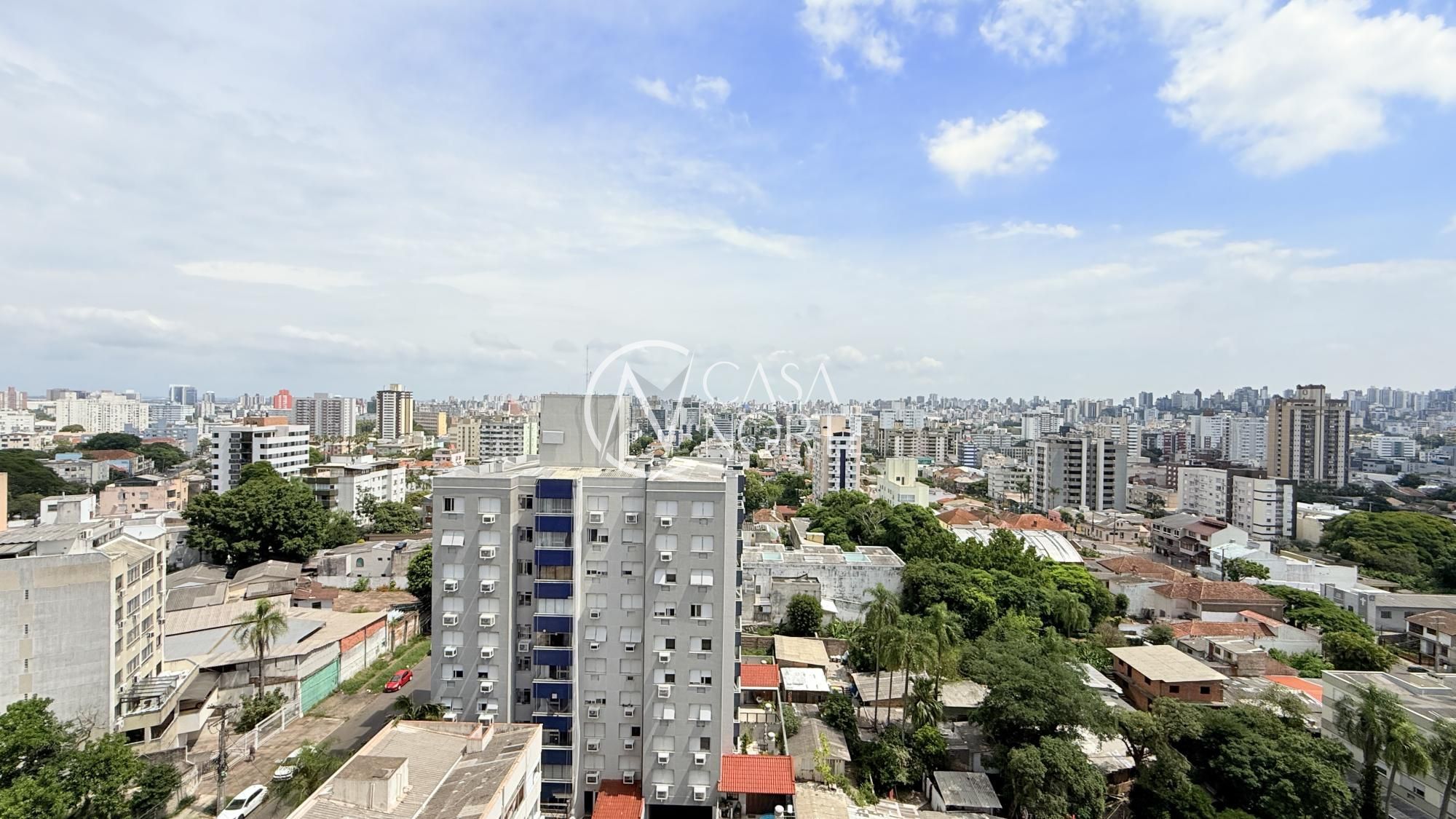 Apartamento à venda com 3 quartos, 78m², 1 suíte, 2 vagas, Rua Gomes Jardim no bairro Santana em Porto Alegre