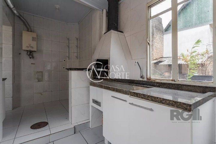 Apartamento à venda com 3 quartos, 78m², Rua Eudoro Berlink no bairro Auxiliadora em Porto Alegre