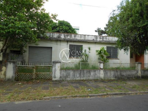 Casa à venda com 3 quartos, 84m², Rua Guine no bairro Vila Ipiranga em Porto Alegre
