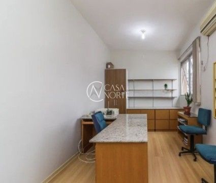 Sala Comercial à venda com 1 quarto, 20m², Avenida Cristóvão Colombo no bairro Floresta em Porto Alegre