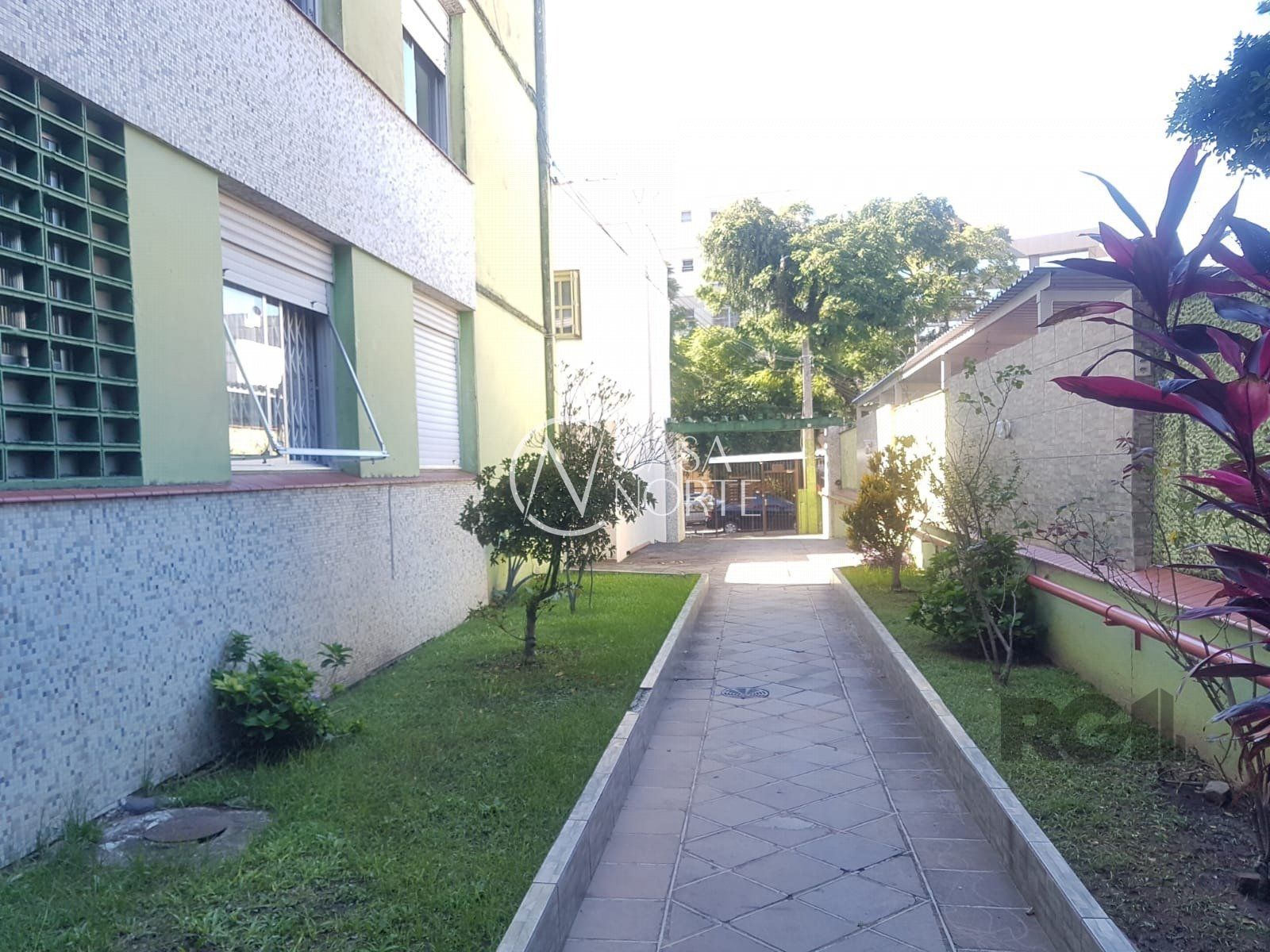 Apartamento à venda com 2 quartos, 67m², Rua Doutor Ramiro Davila no bairro Azenha em Porto Alegre