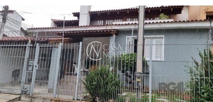 Casa à venda com 3 quartos, 100m², 3 suítes, 2 vagas, Rua Dona Sofia no bairro Santa Tereza em Porto Alegre