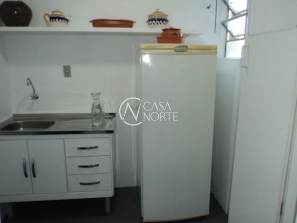 Casa à venda com 3 quartos, 450m², 1 vaga, Rua Visconde do Rio Branco no bairro Floresta em Porto Alegre