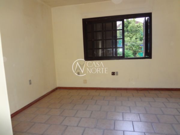 Casa à venda com 3 quartos, 190m², 1 suíte, 1 vaga, Rua Fatima no bairro Partenon em Porto Alegre