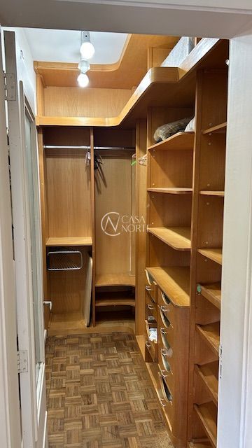 Apartamento à venda com 3 quartos, 97m², 1 suíte, 1 vaga, Avenida Independência no bairro Independência em Porto Alegre